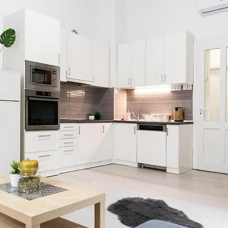 Tohani The Place White Morning, Late Chack-out Available Apartment Bucharest